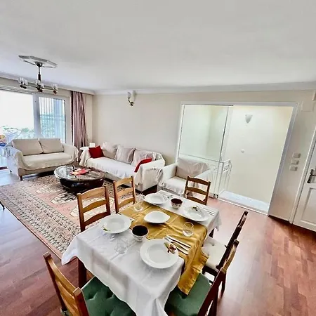 Burcu , Magnificent Sea View, Cozy, Free Otopark, Free Wifi *
