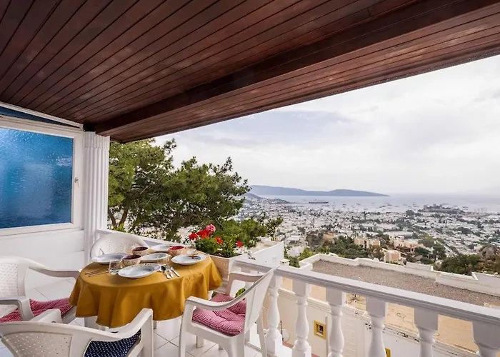 Burcu , Magnificent Sea View, Cozy, Free Otopark, Free Wifi Αλικαρνασσός