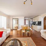 Burcu , Magnificent Sea View, Cozy, Free Otopark, Free Wifi * Bodrum