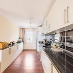Villa Burcu , Magnificent Sea View, Cozy, Free Otopark, Free Wifi *